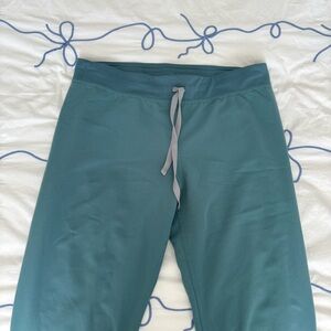 Figs Livingston hydrogreen scrub pants medium petite